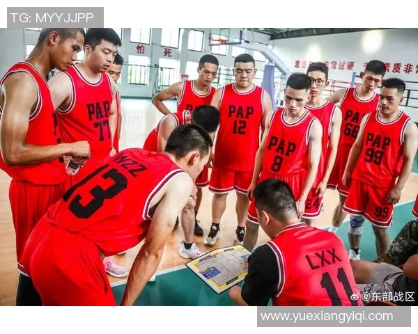 火箭队与雷霆队精彩打斗瞬间全记录，篮球场上的激情碰撞与对抗