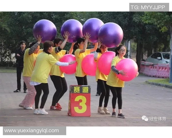 上海排球队在欧锦赛中展现灵活战术与团队协作的精彩表现分析 上海排球队在欧锦赛中展现灵活战术与团队协作的精彩表现分析