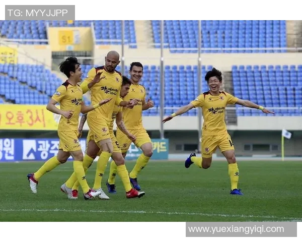 光州与釜山偶像之争探讨两地文化魅力与青年梦想的交汇点 光州与釜山偶像之争探讨两地文化魅力与青年梦想的交汇点