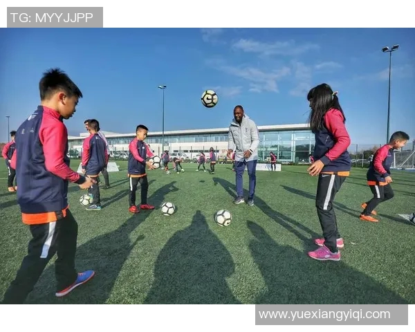 加维引领新潮流探讨未来足球发展的无限可能性 加维引领新潮流探讨未来足球发展的无限可能性