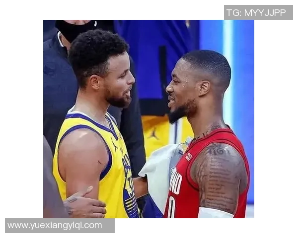 勇士与开拓者阵容对比分析揭示球队实力与战术特点 勇士与开拓者阵容对比分析揭示球队实力与战术特点