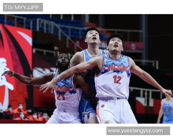 新疆飞虎与八一队激战正酣谁能在这场对决中笑到最后