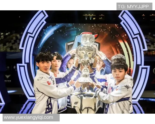 WE战队在冠军杯中的默契配合与战术执行分析